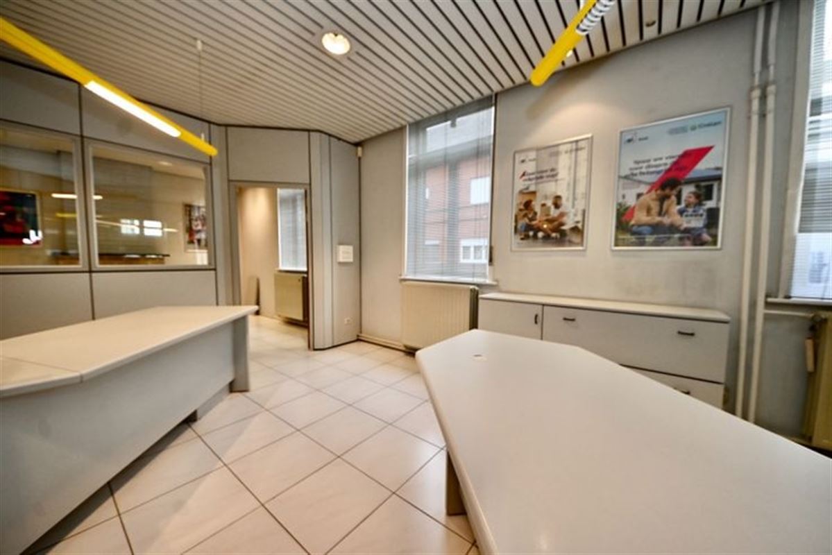 Te renoveren woning met 3 slaapkamers.