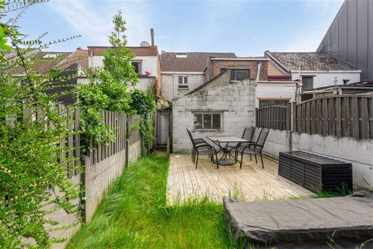 Woning met 2 slaapkamers en tuin.