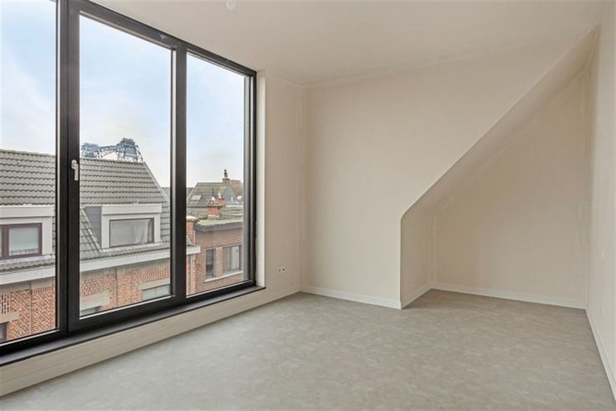 Nieuwbouwappartement met 2 slaapkamers en lift in centrum