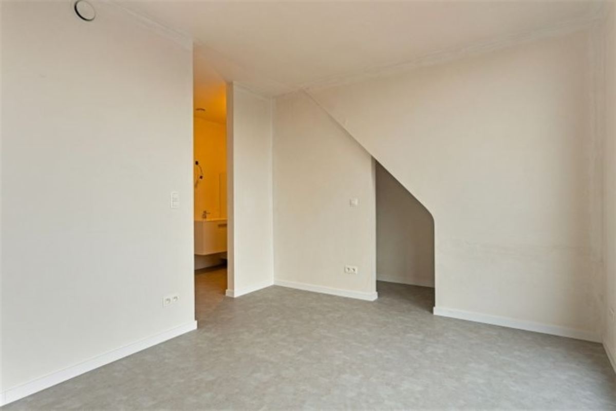 Nieuwbouwappartement met 2 slaapkamers en lift in centrum