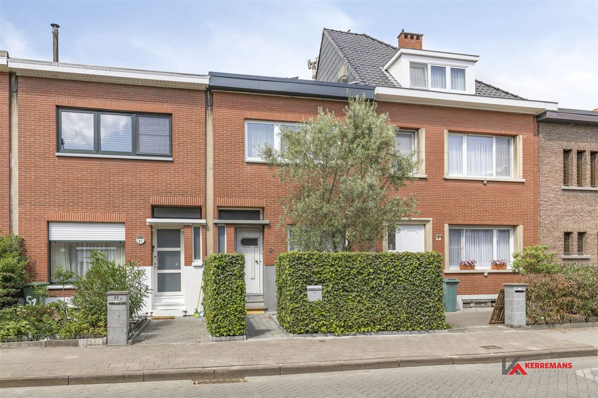 Instapklare woning met 2 slaapkamers en tuin.