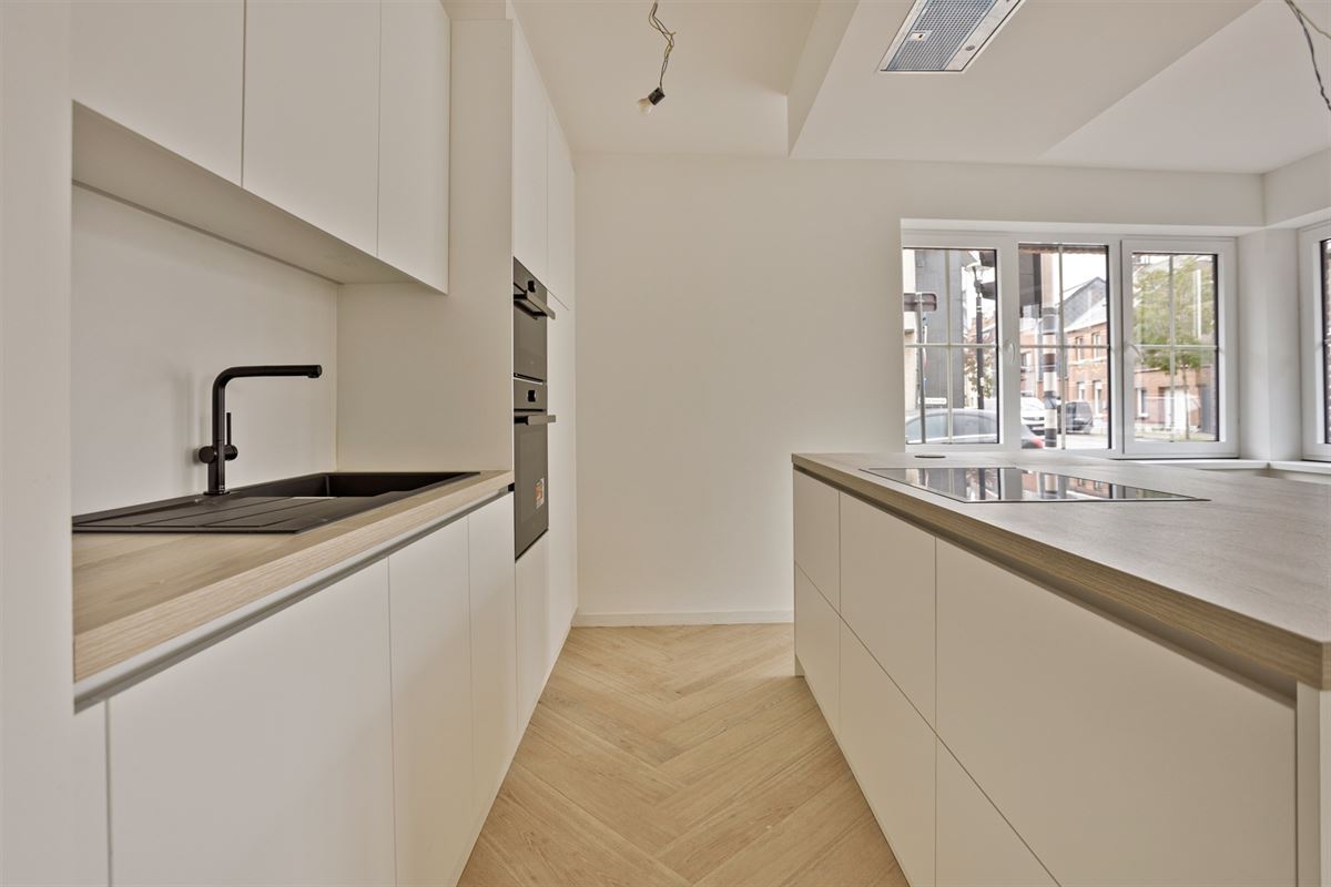 Instapklaar gelijkvloers appartement met 2 slaapkamers.