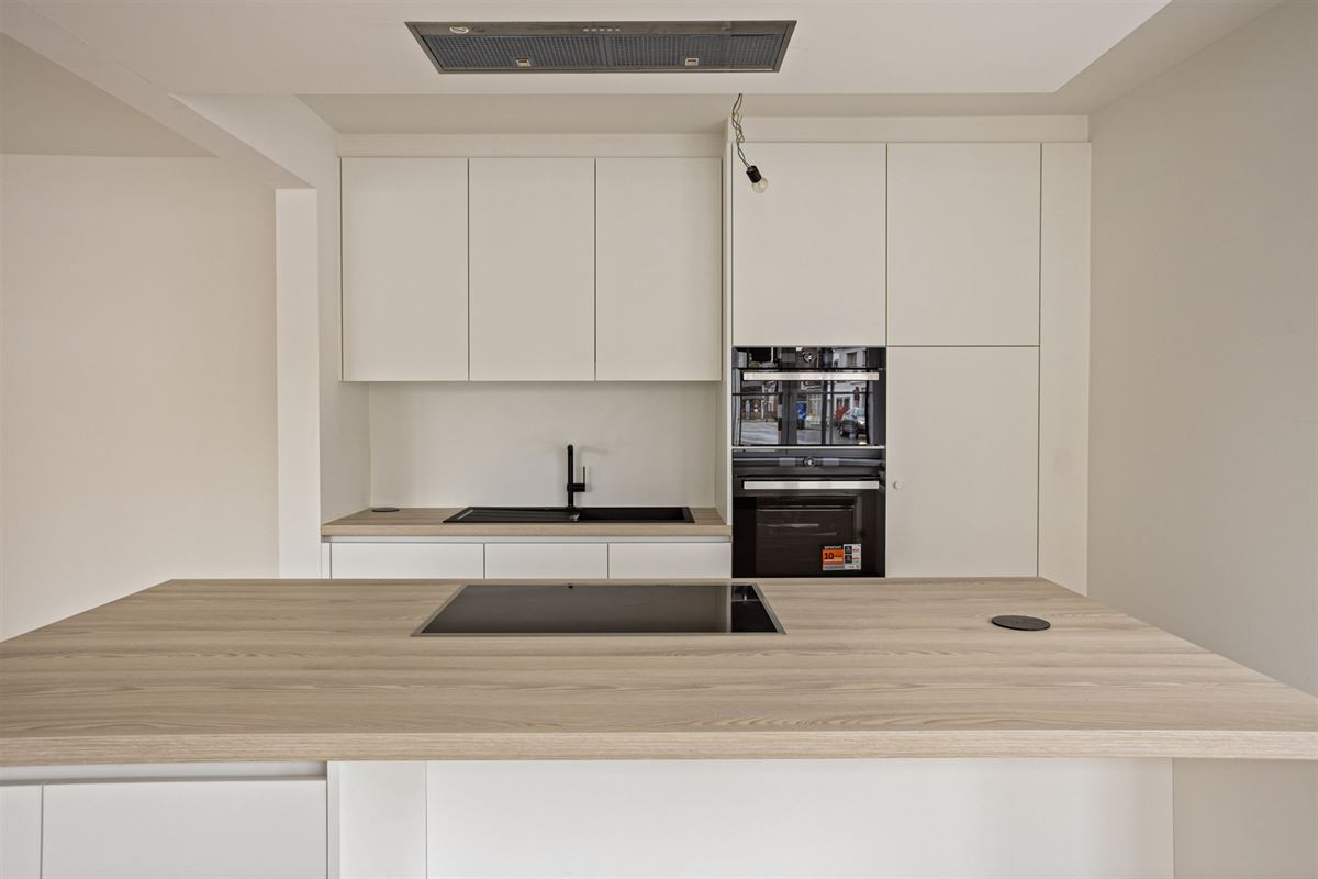 Instapklaar gelijkvloers appartement met 2 slaapkamers.