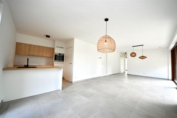 Appartement met 2 slaapkamers, tuin en staanplaats. 