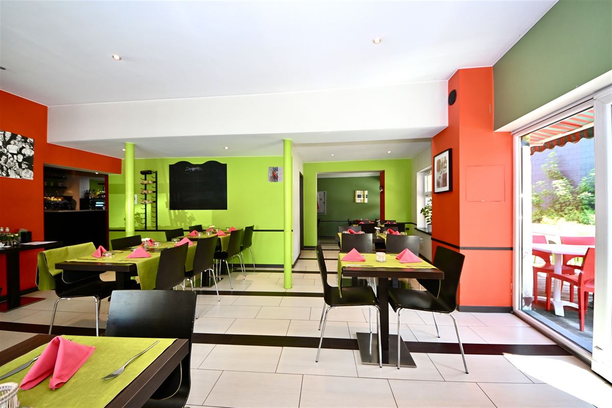 Handelspand met restaurant en appartement