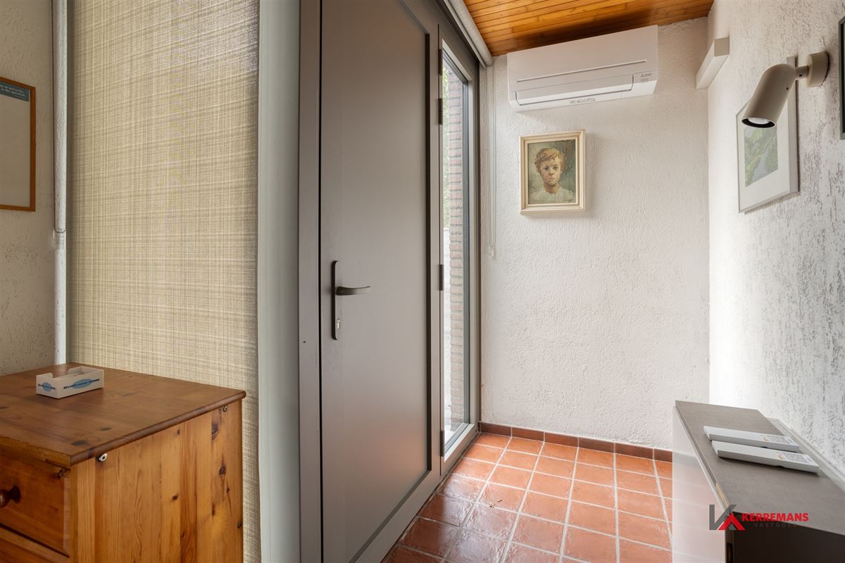 Woning met 3 slaapkamers, garage en tuin. 