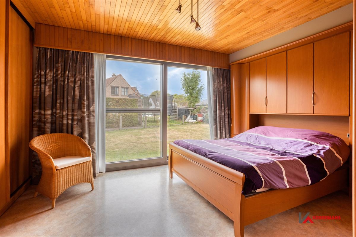 Woning met 3 slaapkamers, garage en tuin. 