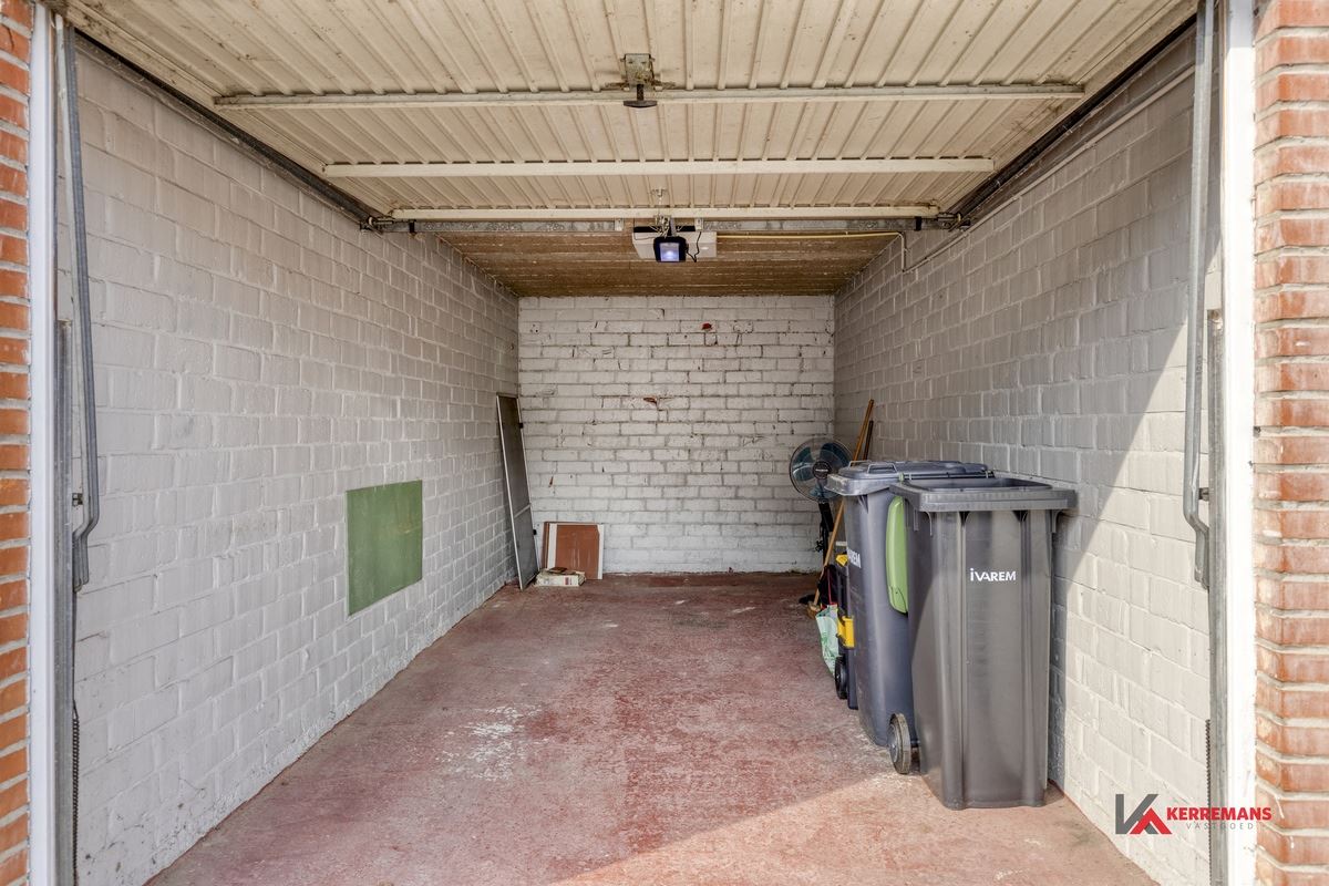 Appartement met 2 slaapkamers, terras en garage. 