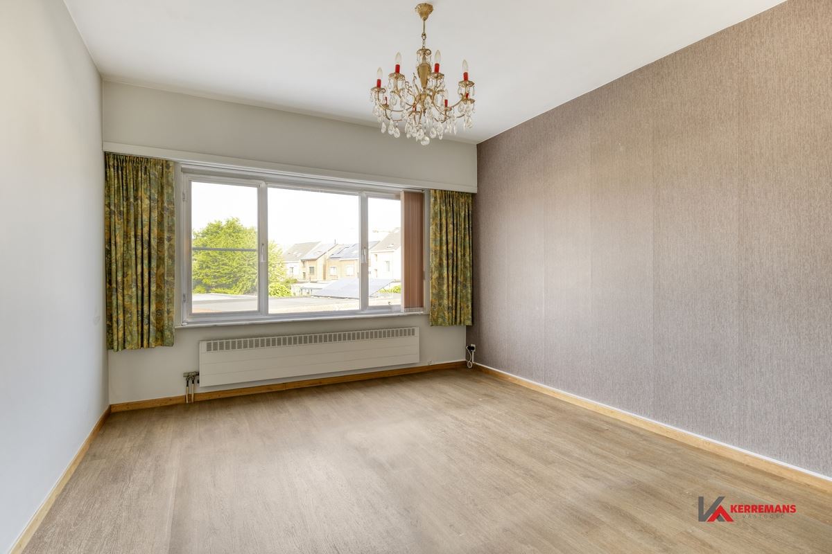 Appartement met 2 slaapkamers, terras en garage. 