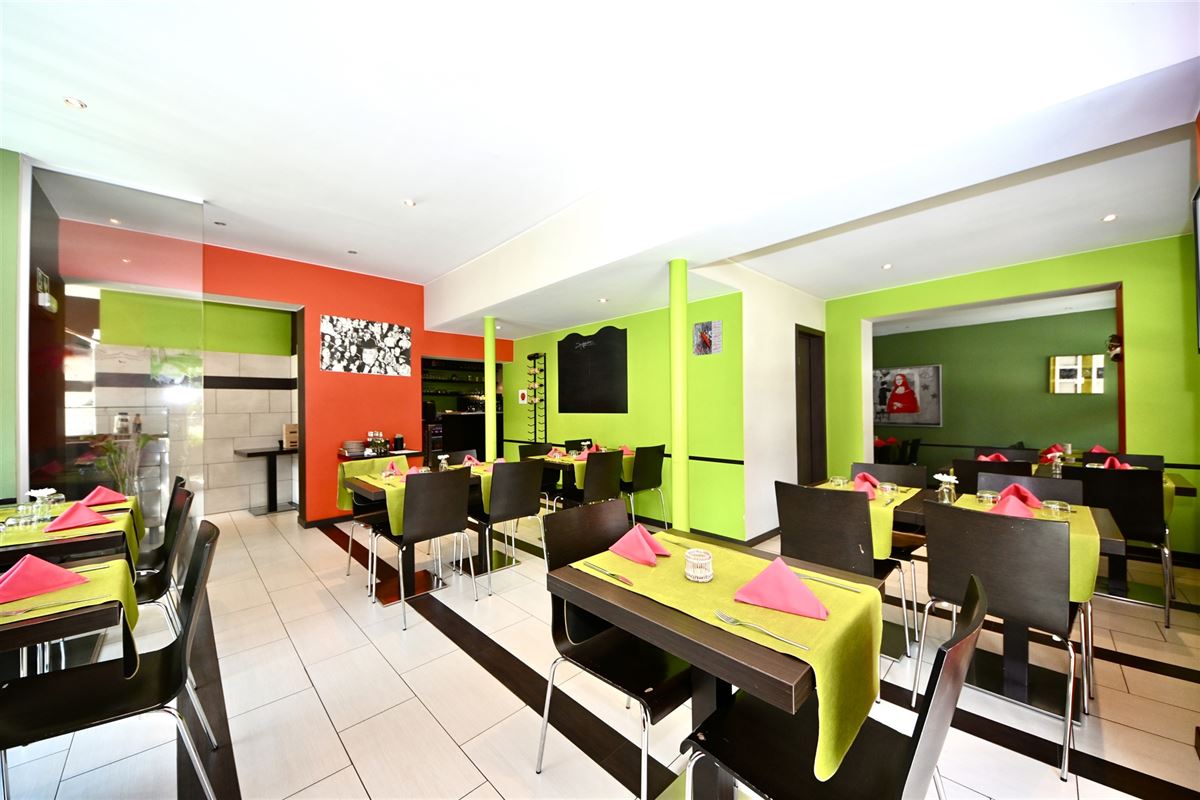 Handelspand met restaurant en appartement