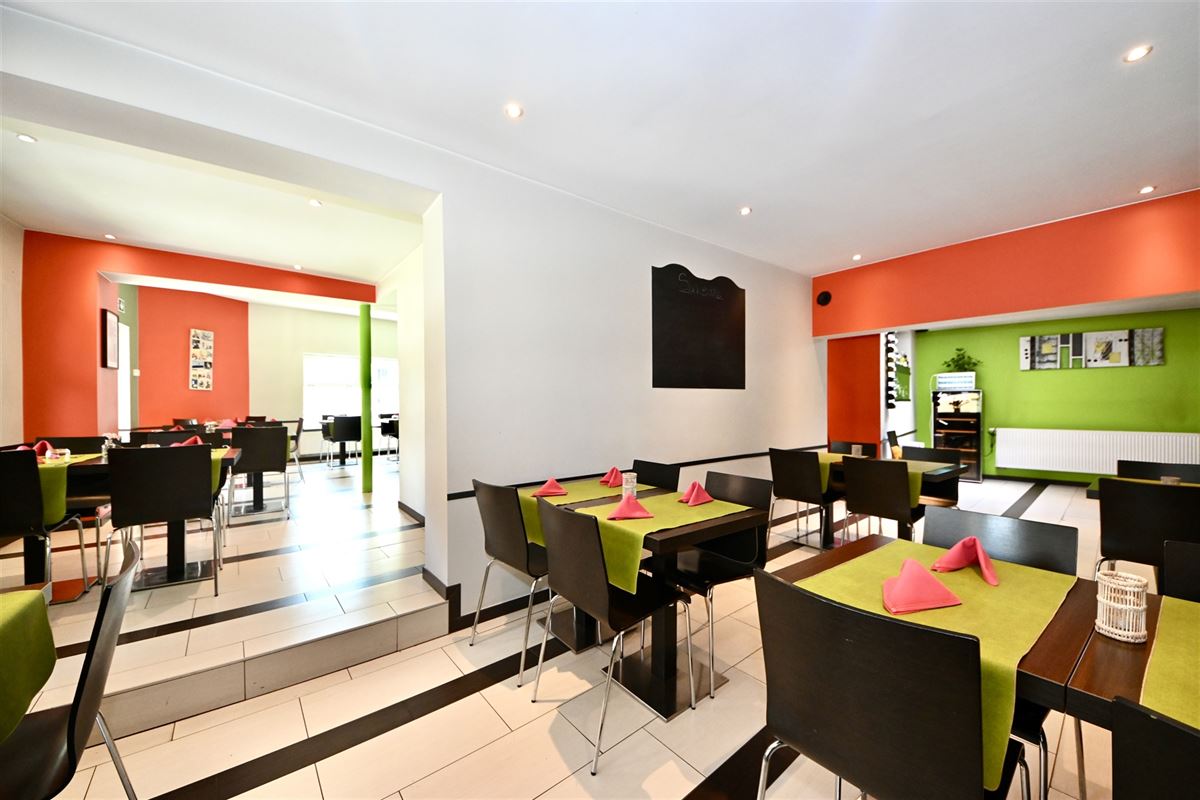 Handelspand met restaurant en appartement