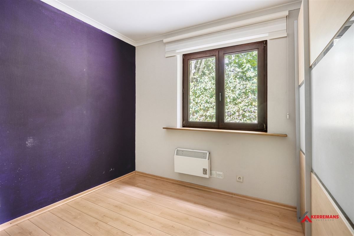 Laagbouwwoning met 3 slaapkamers, garage en tuin. 