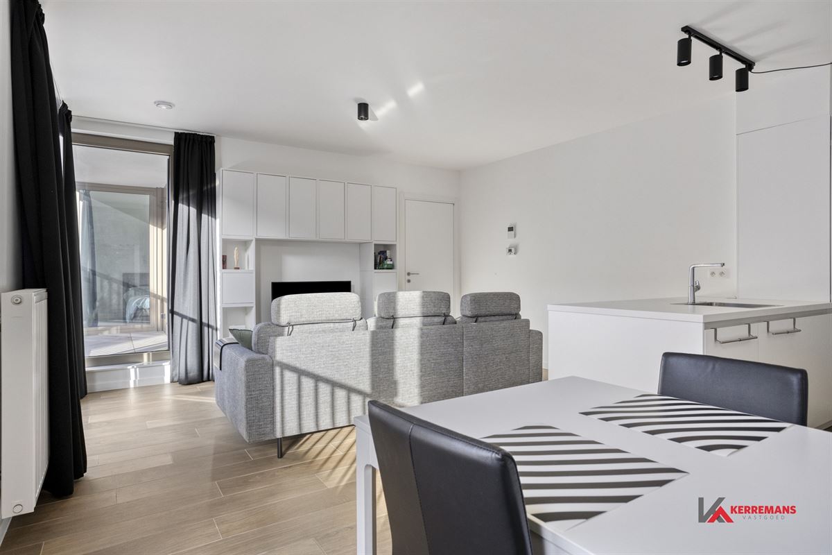 Energiezuinig appartement met 2 slaapkamers en terras.