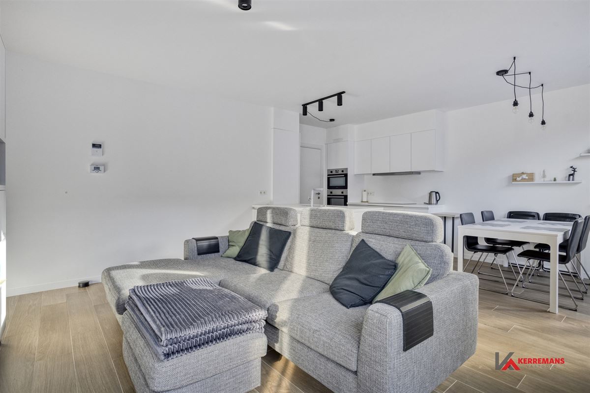 Energiezuinig appartement met 2 slaapkamers en terras.