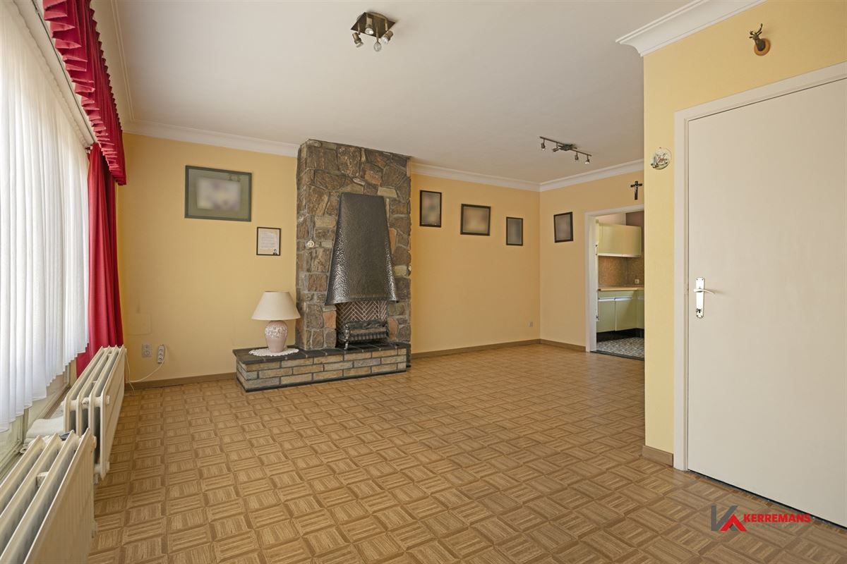 Ruime Woning met 3 slaapkamers, tuin en garage.