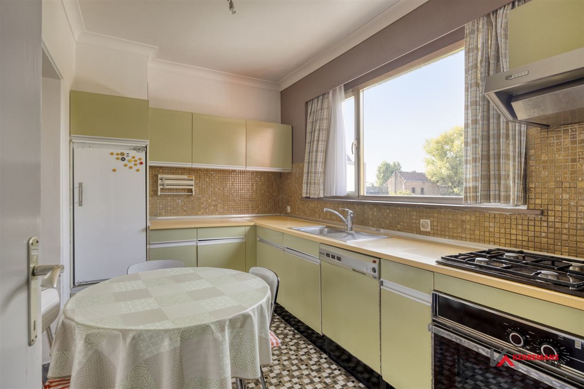 Ruime Woning met 3 slaapkamers, tuin en garage.