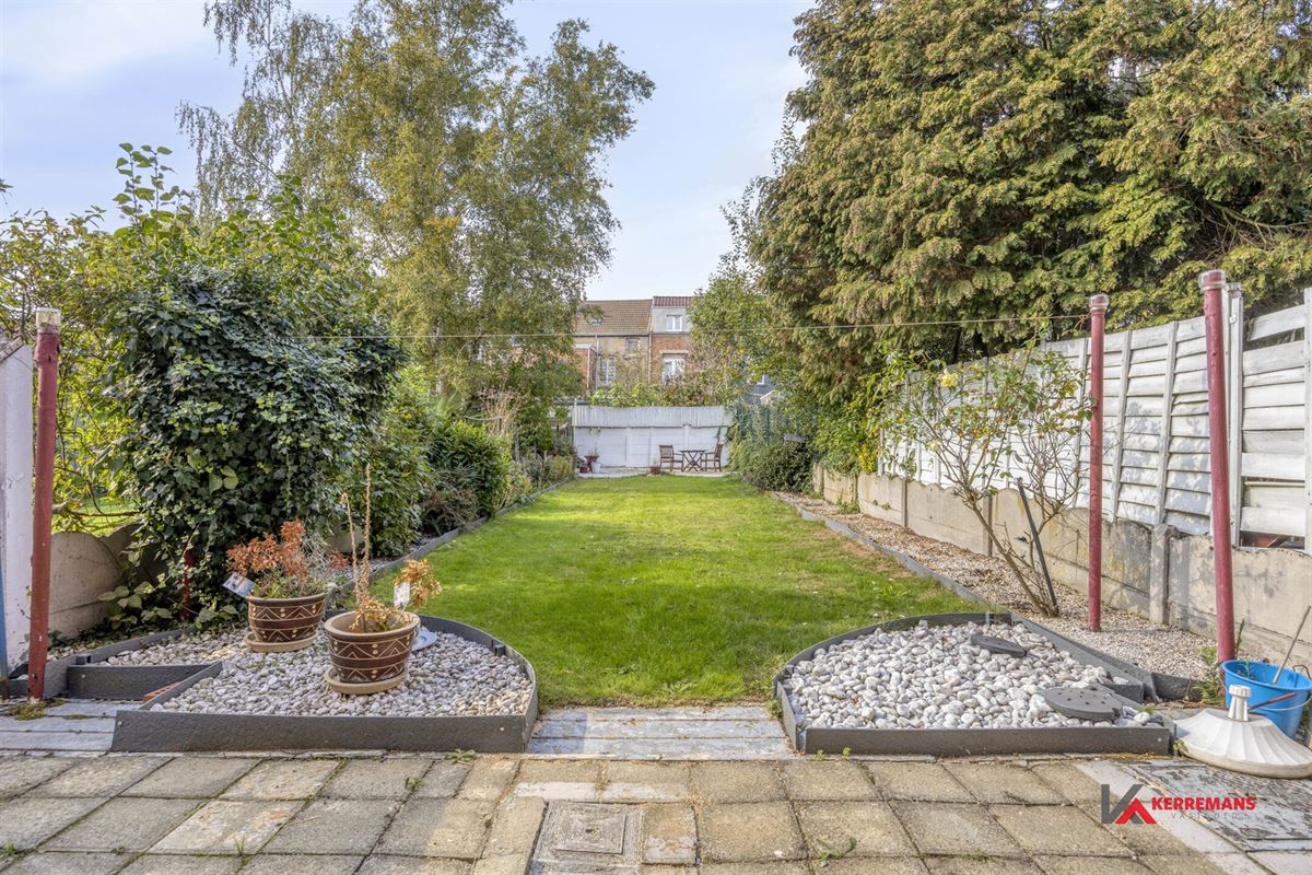 Ruime Woning met 3 slaapkamers, tuin en garage.