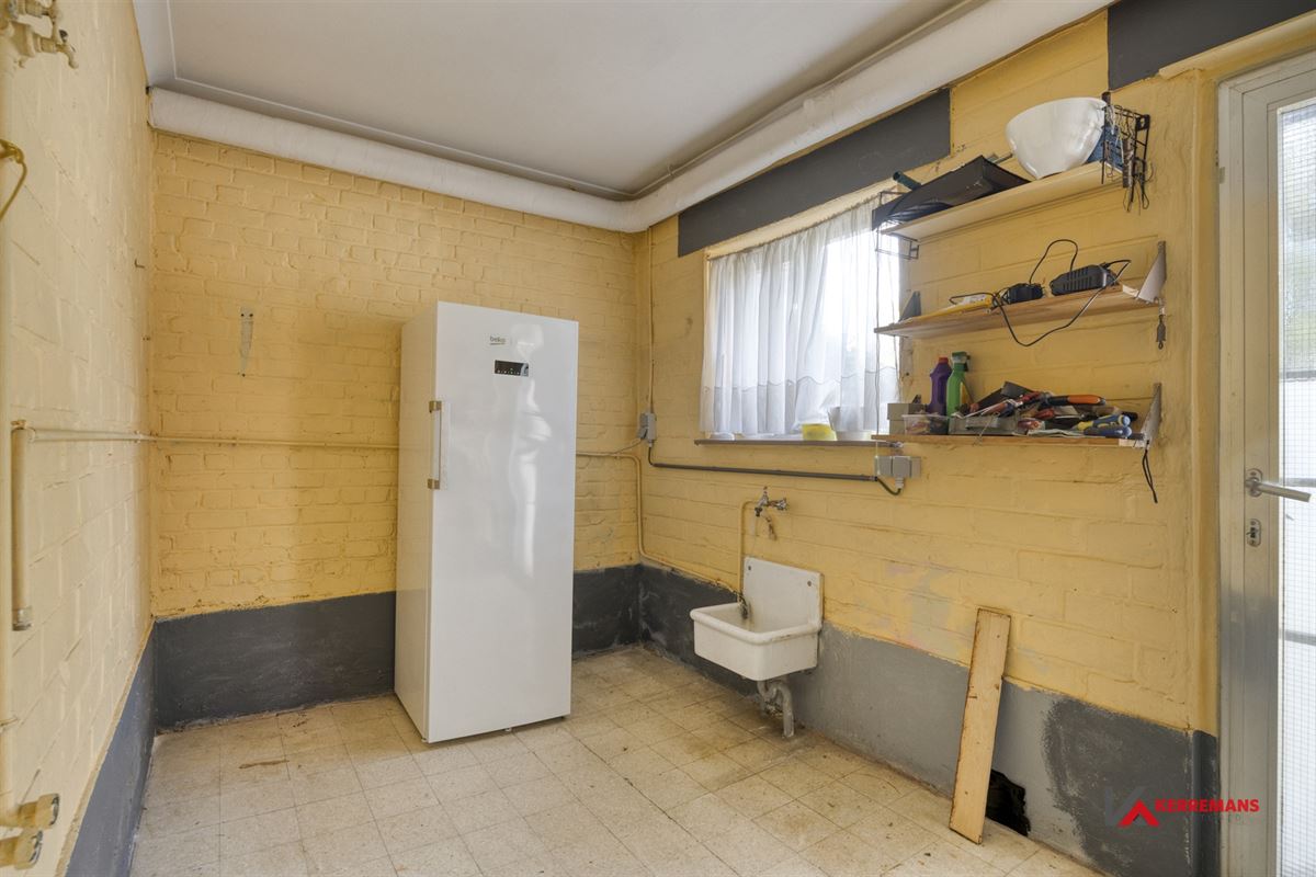 Ruime Woning met 3 slaapkamers, tuin en garage.