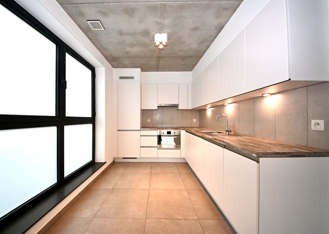 Duplex appartement met 2 slaapkamers en terras.