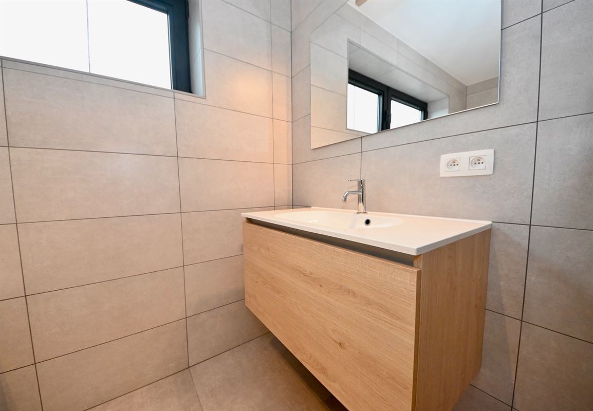 Duplex appartement met 2 slaapkamers en terras.