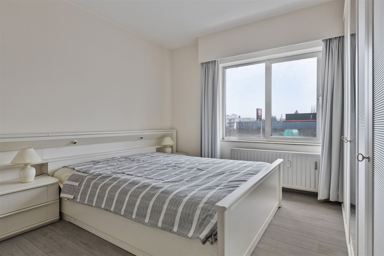 Appartement op 1ste verdieping met 2 slaapkamers en garage.