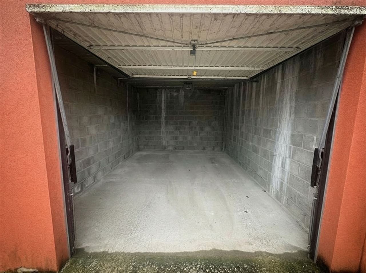 Te koop: Garage