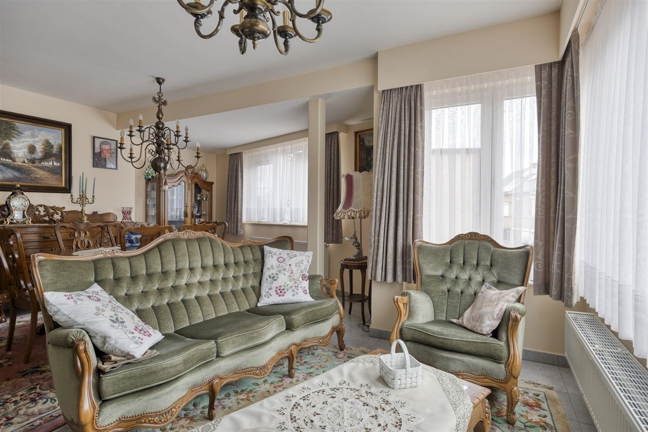 Instapklaar appartement met 3 slaapkamers, terras en garage