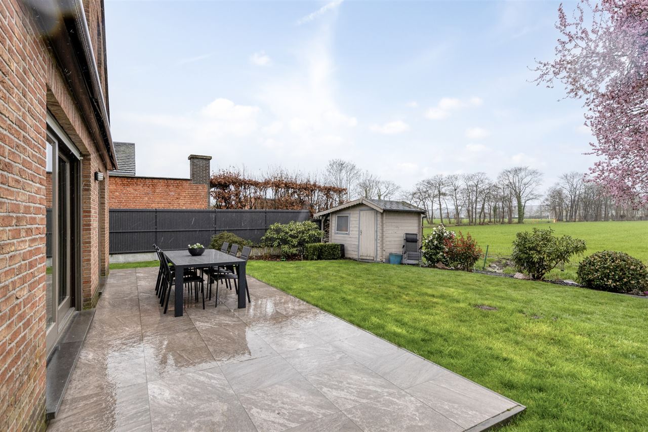 Instapklare woning met 3 slaapkamers en tuin.