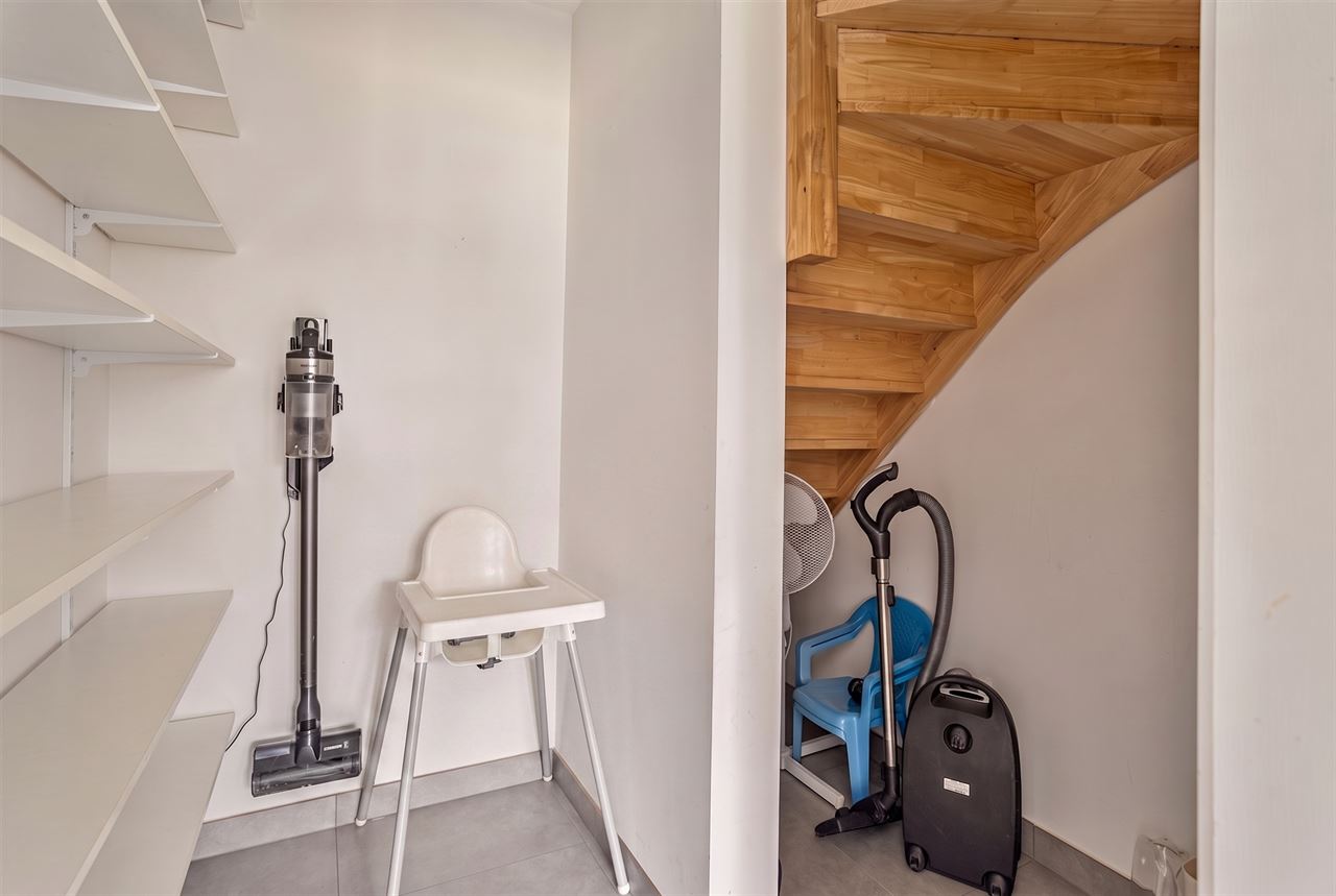 Instapklare woning met 3 slaapkamers en garage.