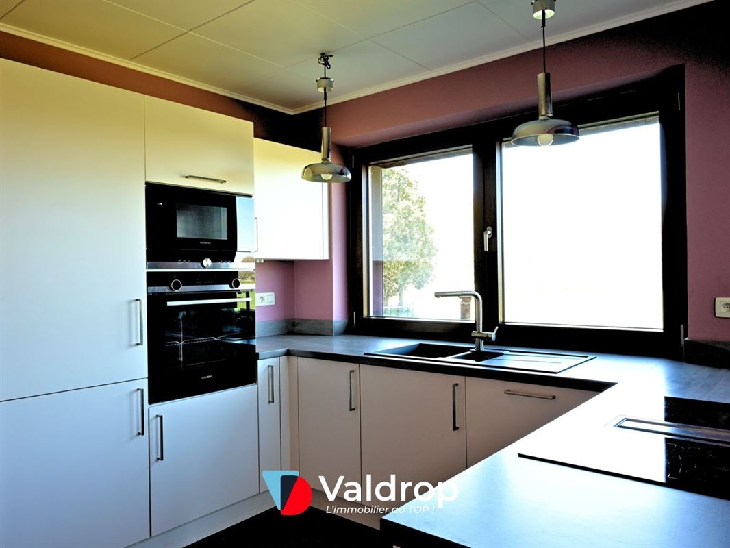 Maison 3 façades / 4 ch / 2 sdb / 8,7 ares - ValDrop Immo