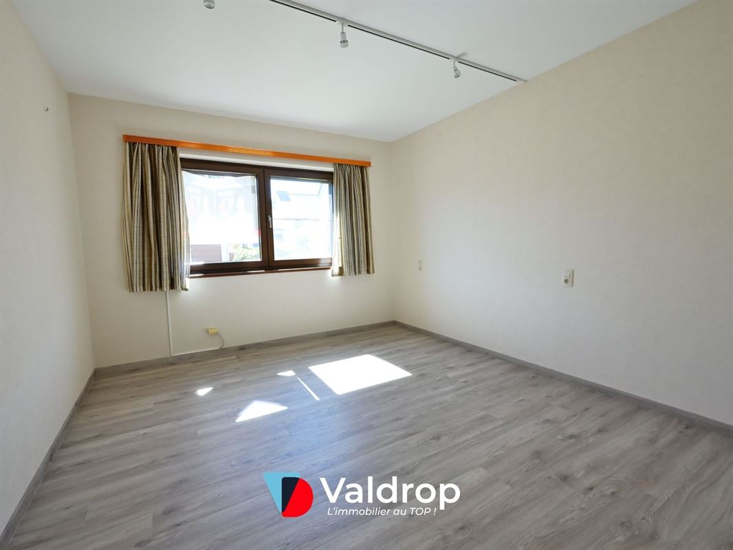 Maison 3 façades / 4 ch / 2 sdb / 8,7 ares - ValDrop Immo