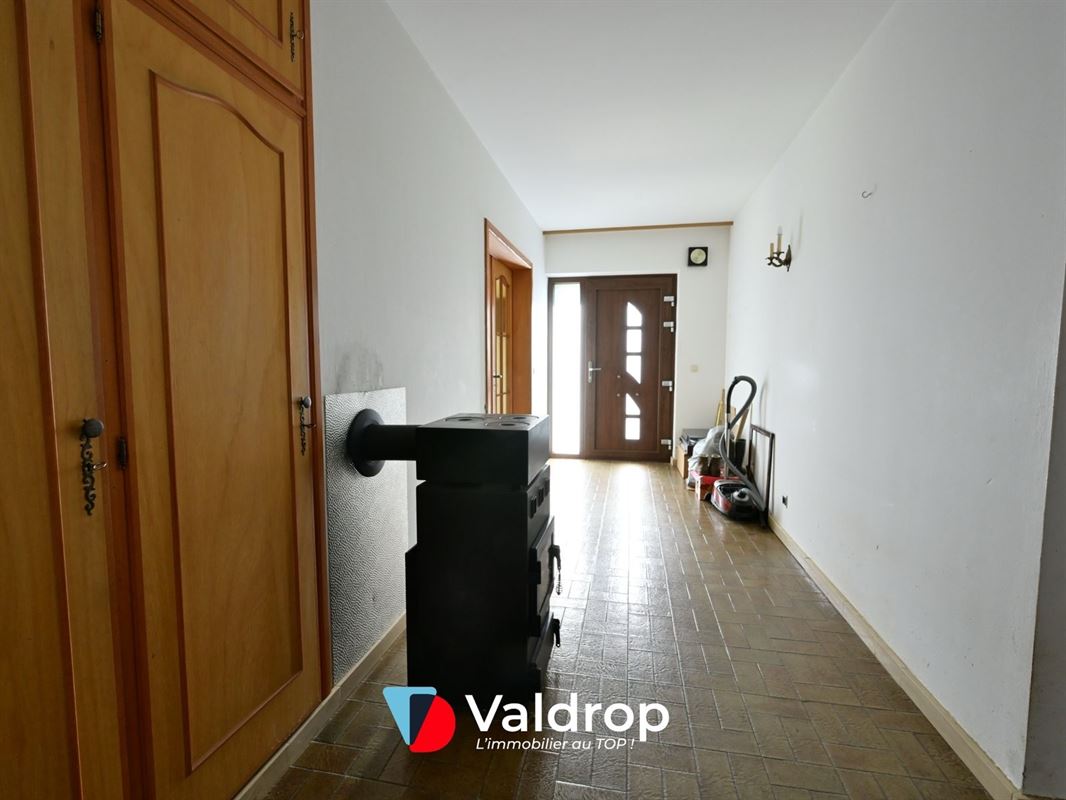 Maison 3 façades / 4 ch / 2 sdb / 8,7 ares - ValDrop Immo