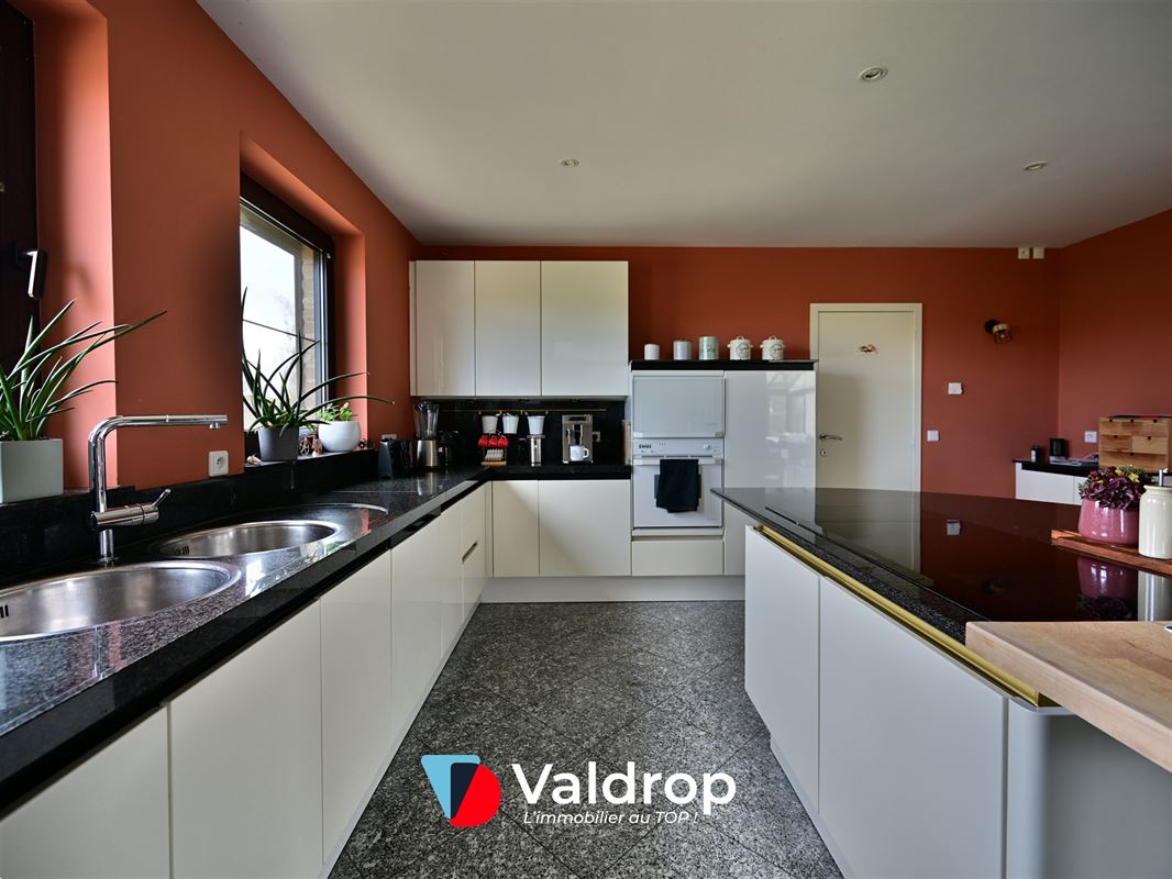 VILLA D’EXCEPTION - 6CH / 63 ares -Sibret