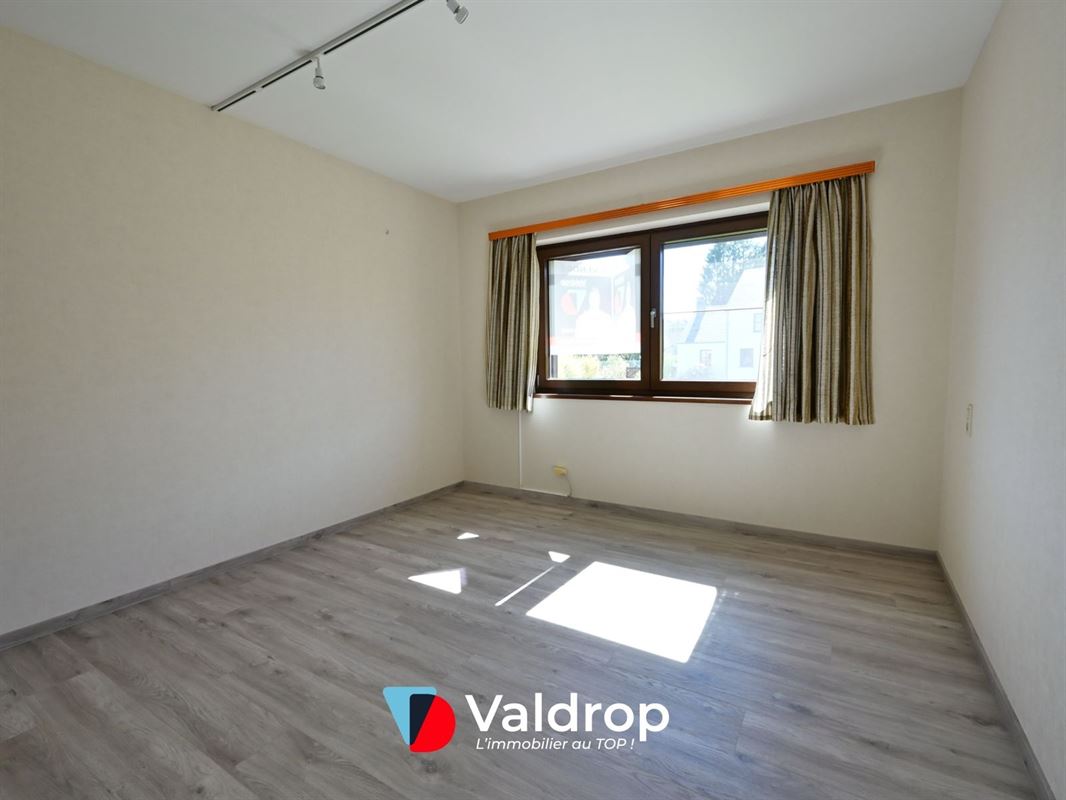 Maison 3 façades / 4 ch / 2 sdb / 8,7 ares - ValDrop Immo