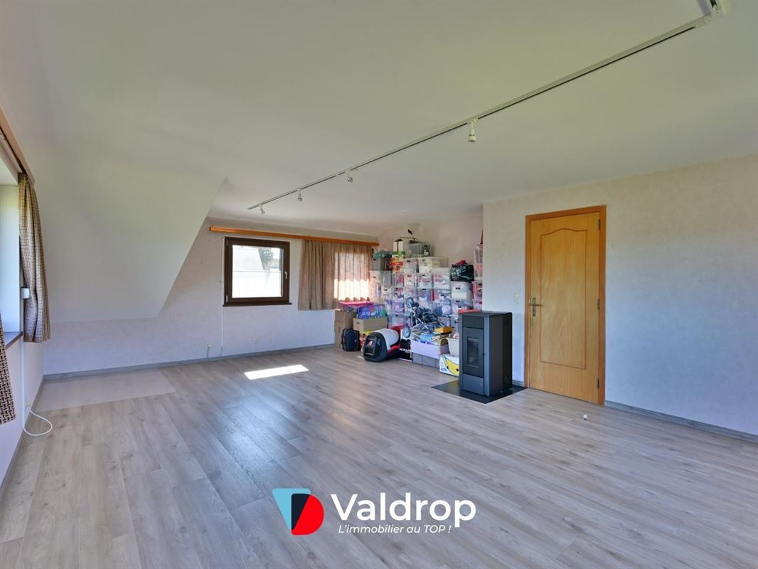 Maison 3 façades / 4 ch / 2 sdb / 8,7 ares - ValDrop Immo