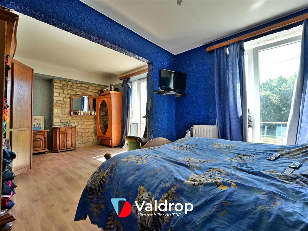 Vaste demeure de caractère à rénover