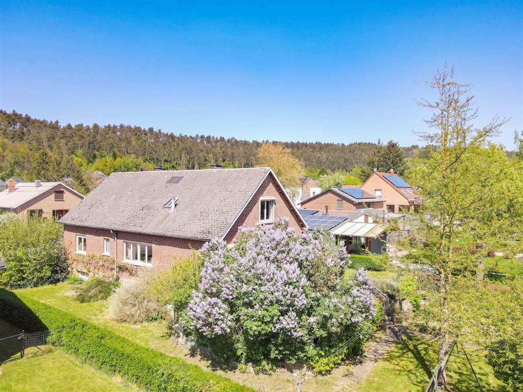 Spacieuse et lumineuse villa de 334m² en bon état sur Maison