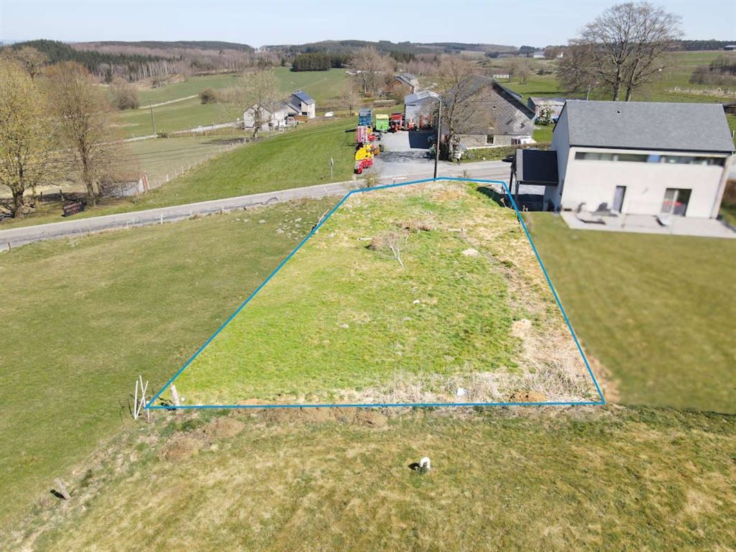 À 14 minutes du Grand-Duché du Luxembourg, parcelle à bâtir de 562 m2, avec permis
