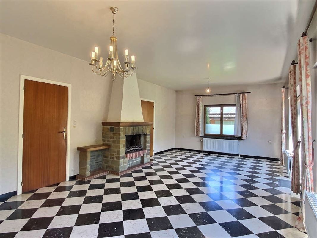 Spacieuse et lumineuse villa de 334m² en bon état sur Maison