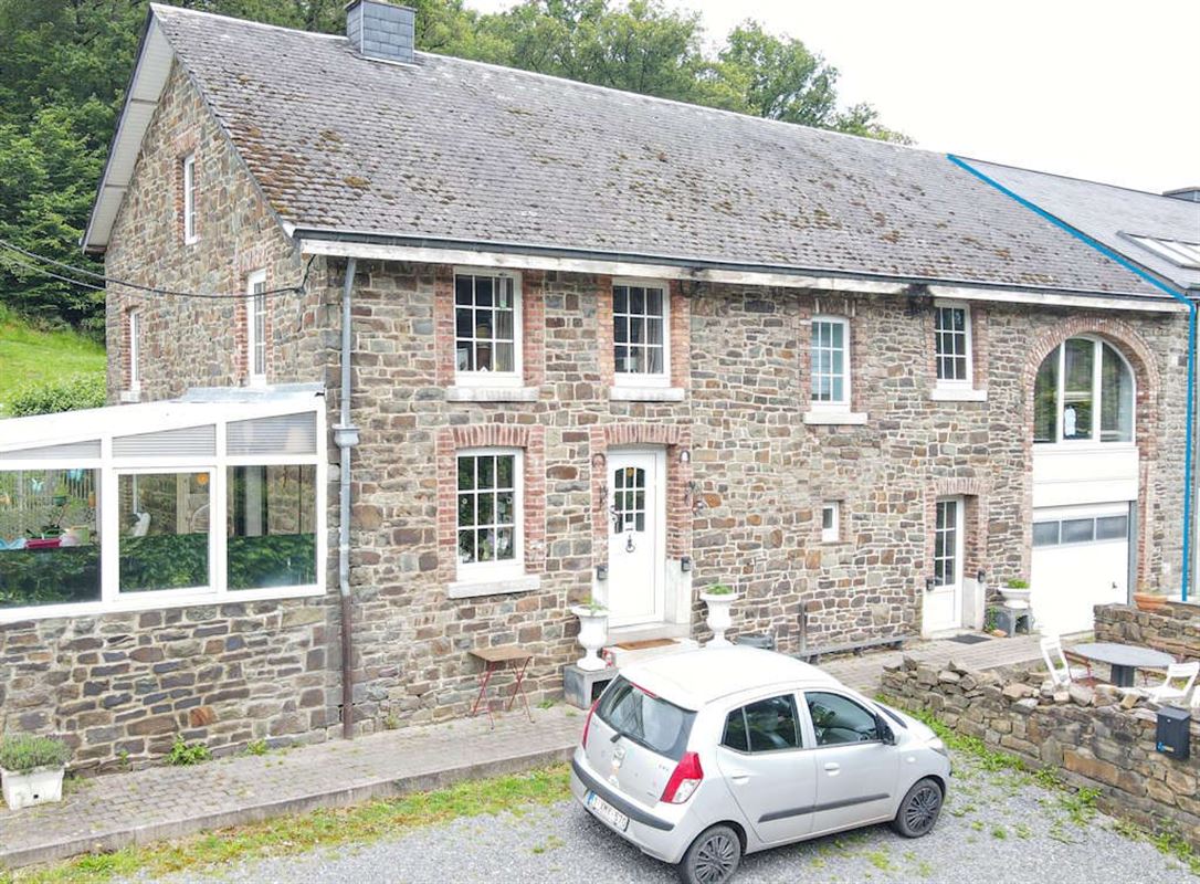 Au cœur de la campagne, belle fermette ardennaise sur 6 ares 80 centiares