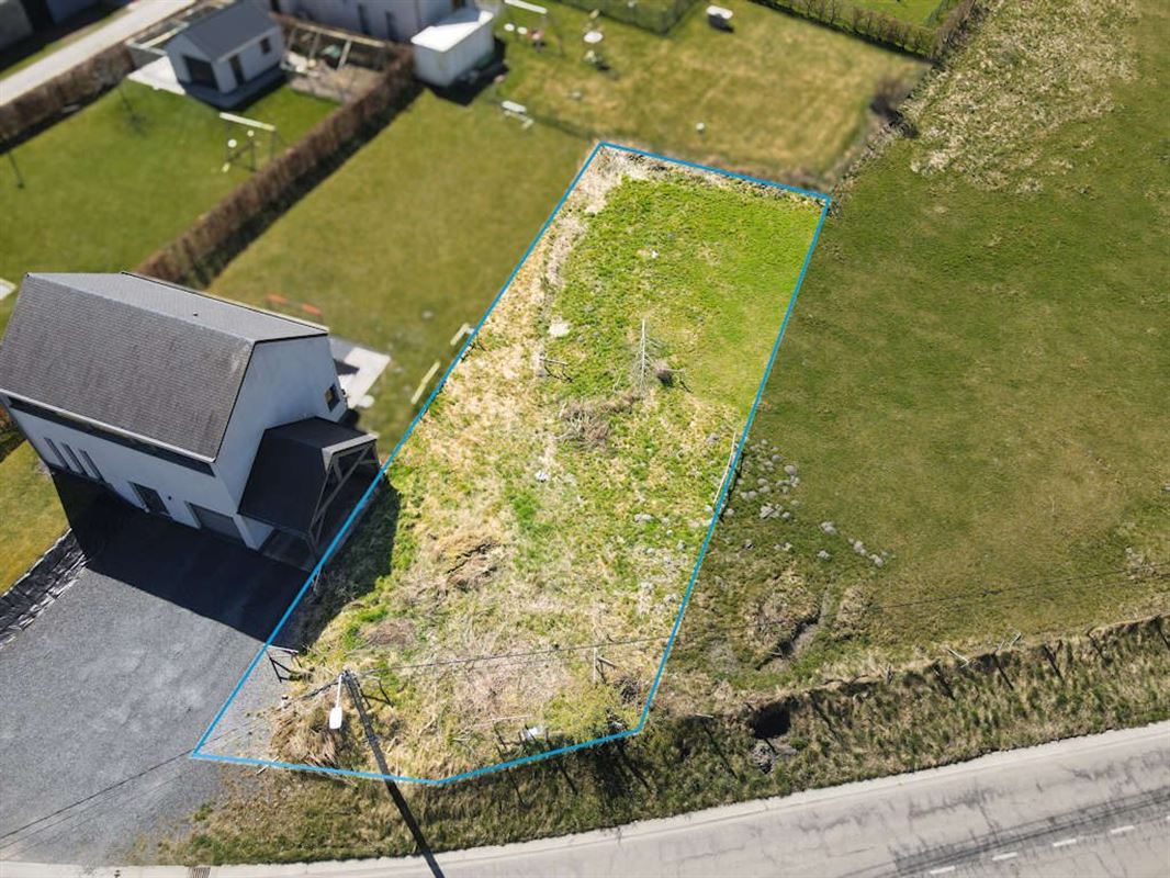 À 14 minutes du Grand-Duché du Luxembourg, parcelle à bâtir de 562 m2, avec permis