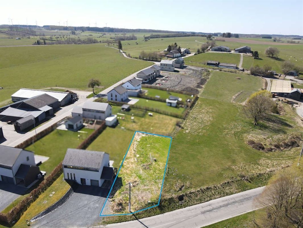 À 14 minutes du Grand-Duché du Luxembourg, parcelle à bâtir de 562 m2, avec permis