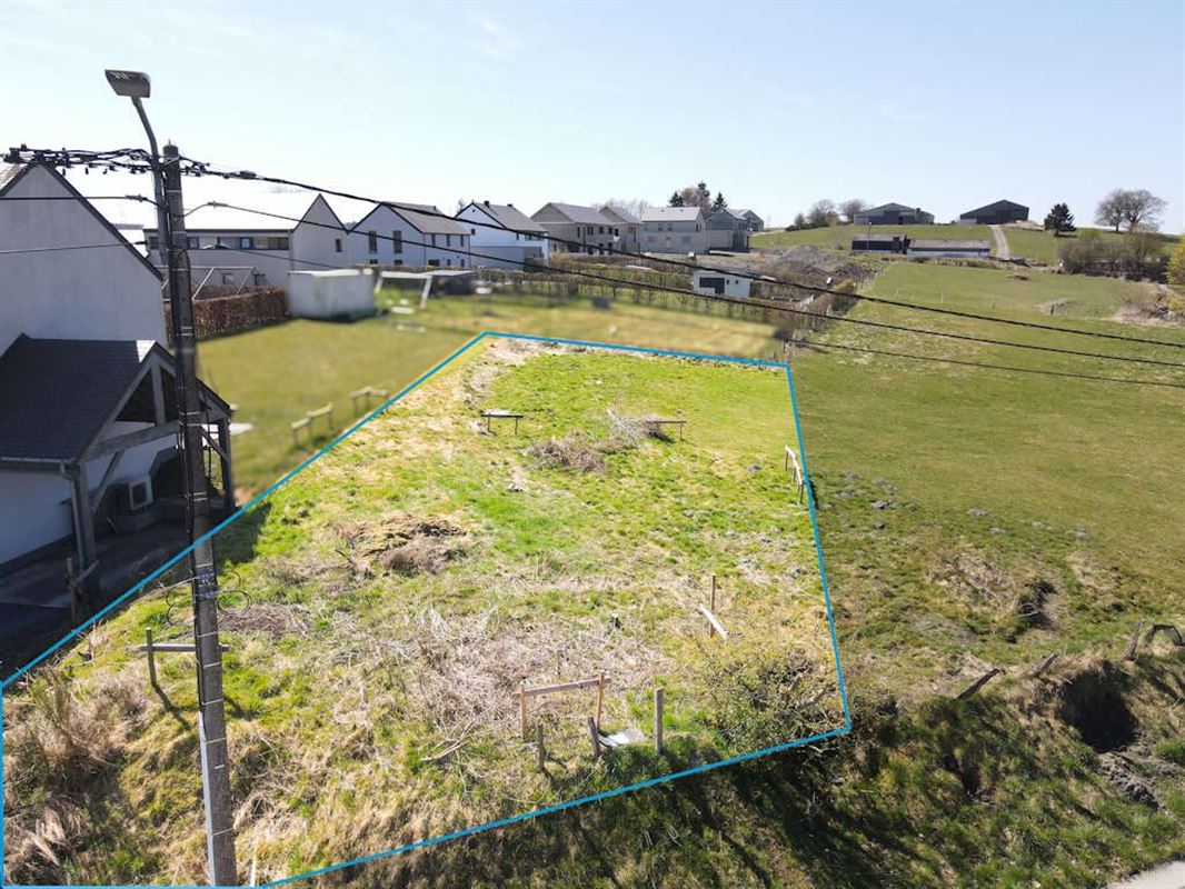 À 14 minutes du Grand-Duché du Luxembourg, parcelle à bâtir de 562 m2, avec permis