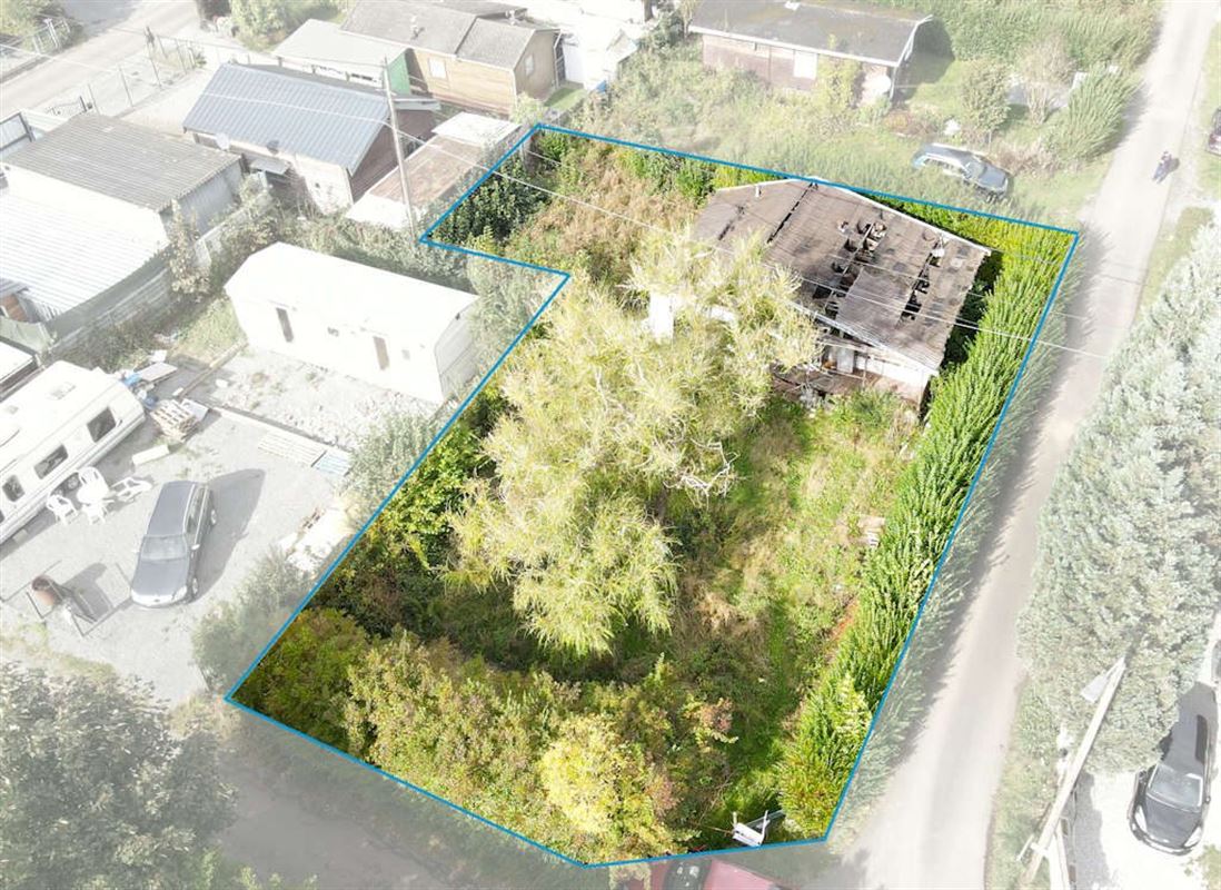 Au coeur de la vallée de la Meuse, terrain à bâtir avec permis