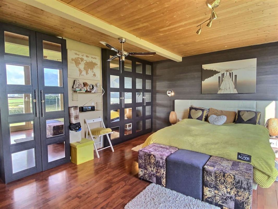 Proche Libramont, vaste et lumineuse villa 400 m2 sur près de 12 ares