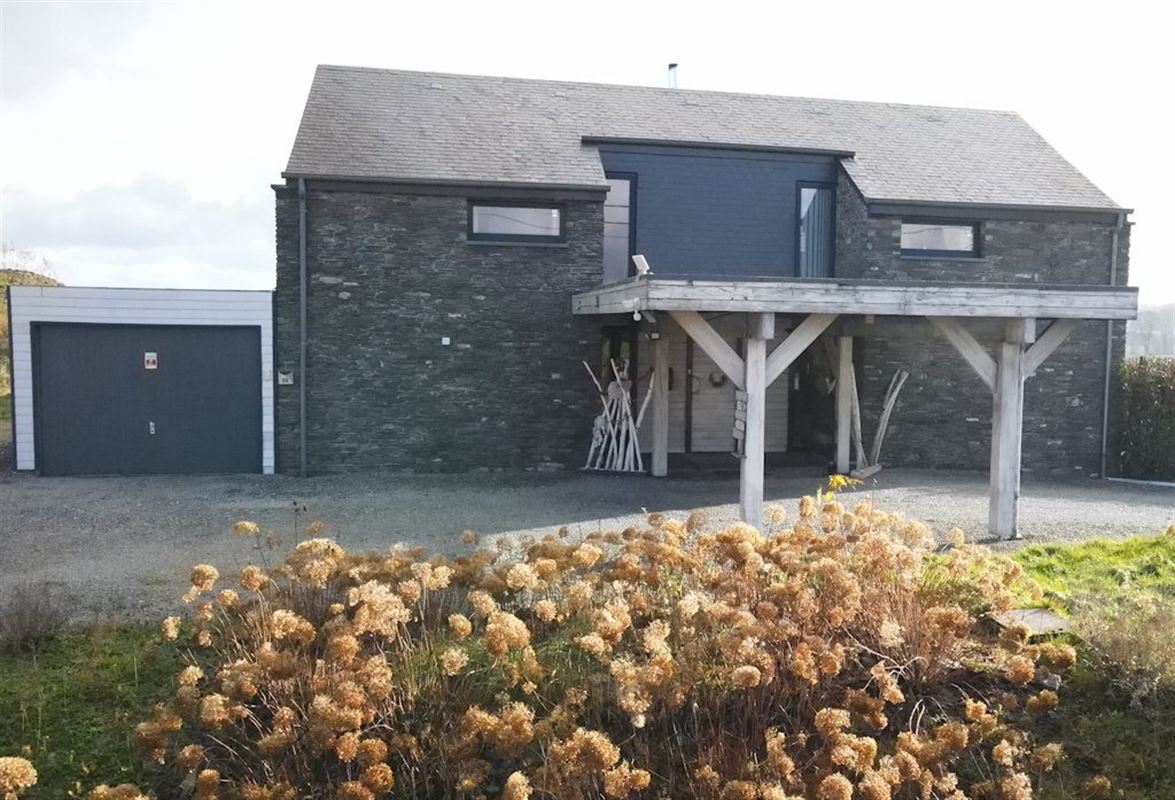 Proche Libramont, vaste et lumineuse villa 400 m2 sur près de 12 ares