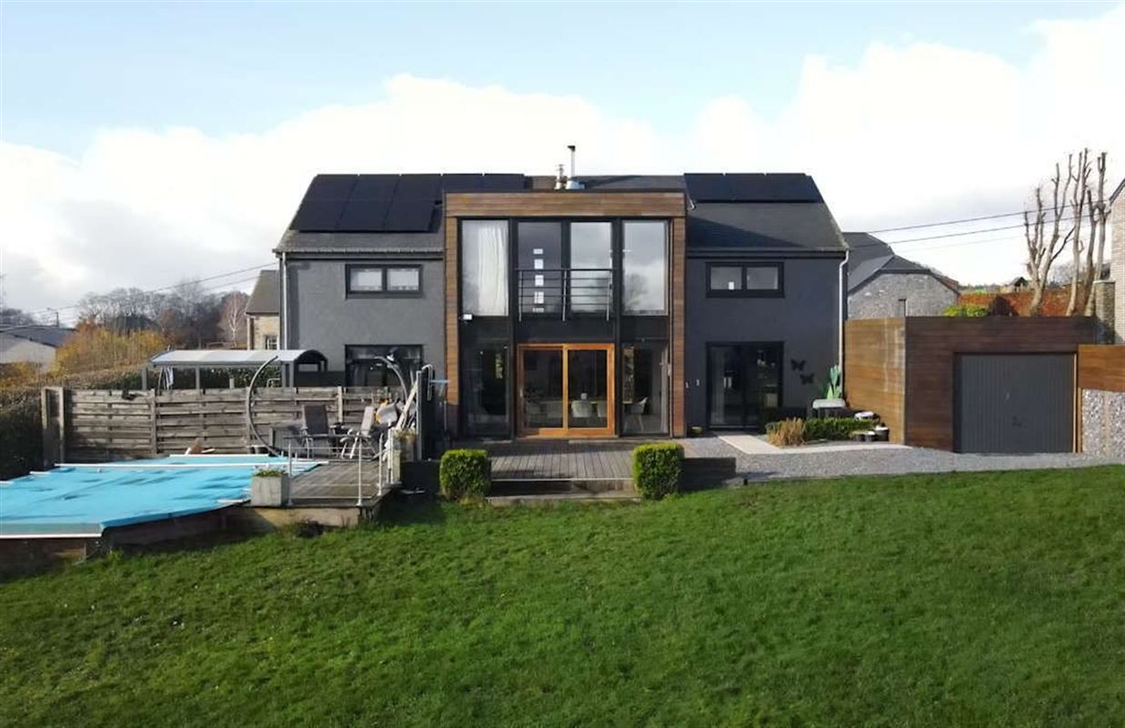 Proche Libramont, vaste et lumineuse villa 400 m2 sur près de 12 ares