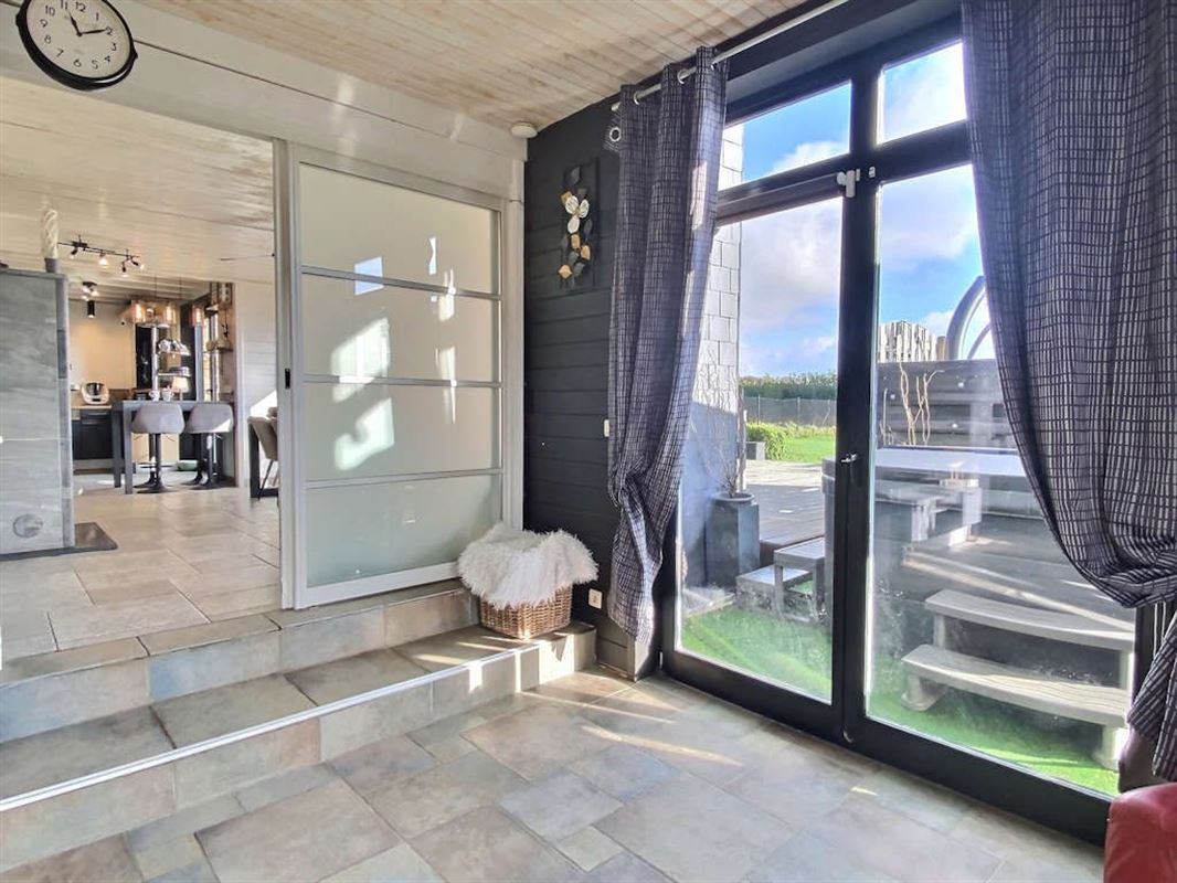 Proche Libramont, vaste et lumineuse villa 400 m2 sur près de 12 ares