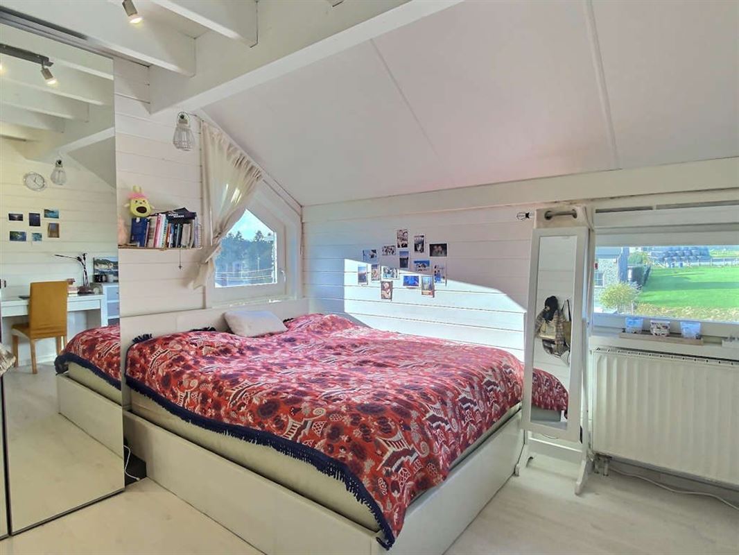 Proche Libramont, vaste et lumineuse villa 400 m2 sur près de 12 ares