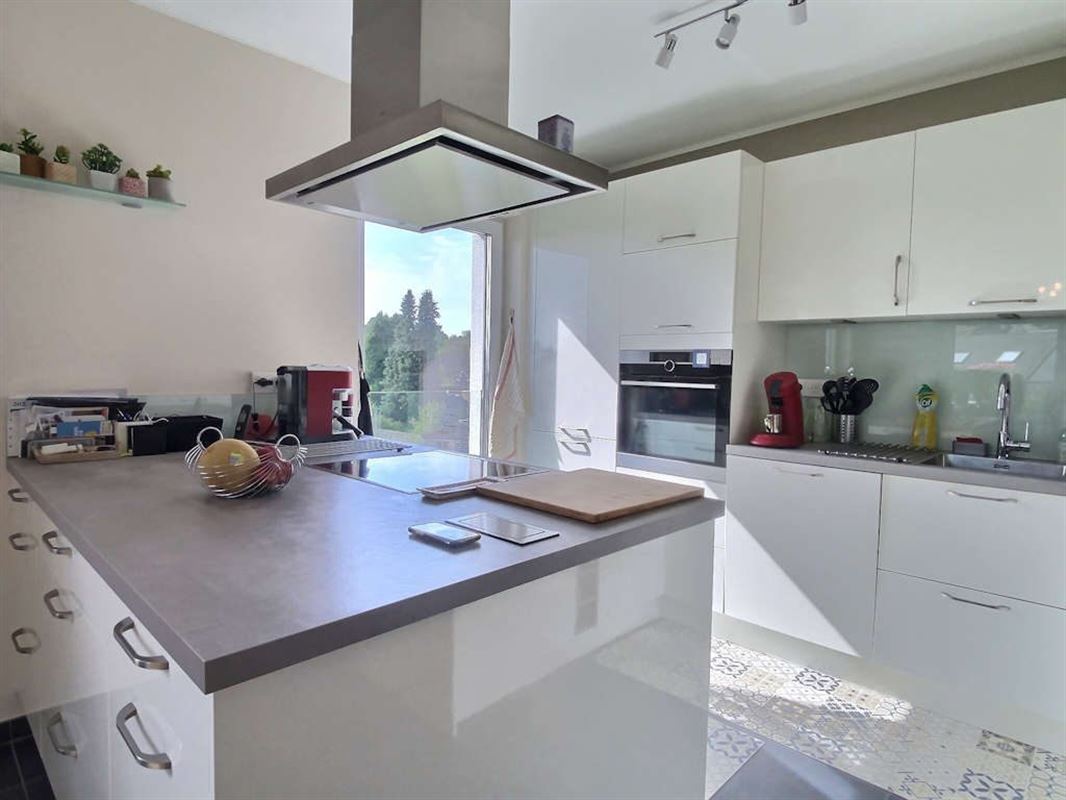 Au sein d'une ville en plein développement promotion immobilière de 7 unités avec vue dégagée sur la campagne environnante.